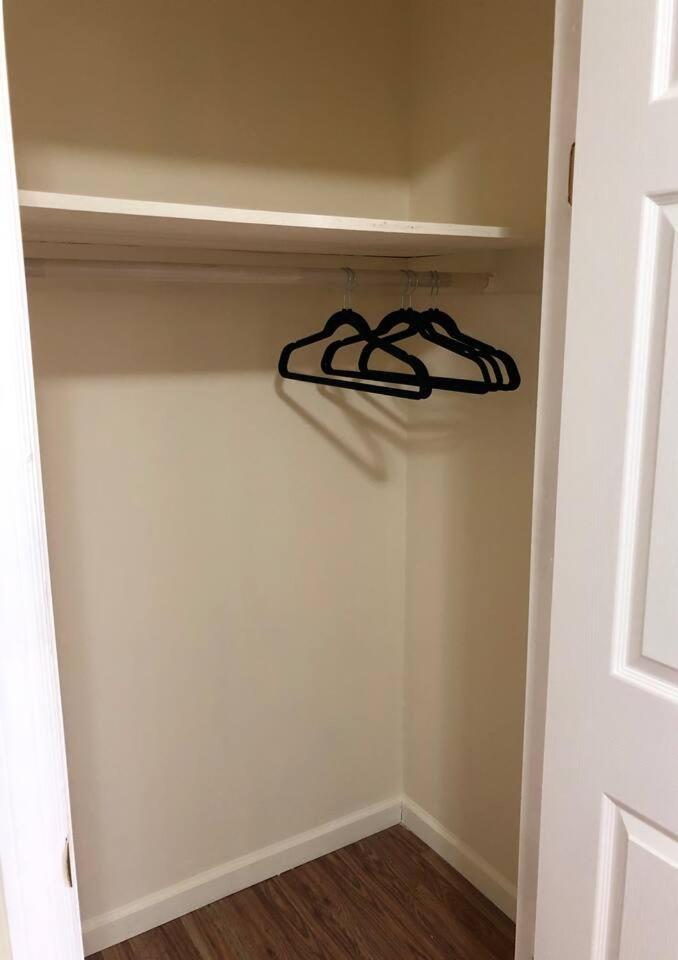 Large And Private 3 Bedroom And 1 Bathroom Apartment Near Newark International Airport Ewr And New York City Buitenkant foto