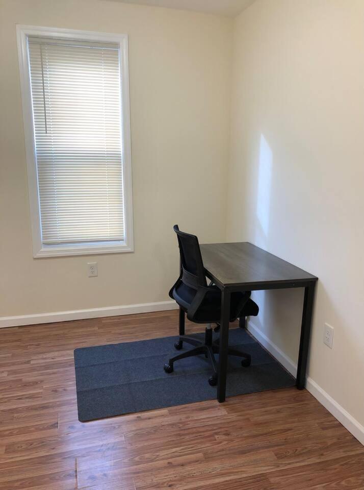 Large And Private 3 Bedroom And 1 Bathroom Apartment Near Newark International Airport Ewr And New York City Buitenkant foto