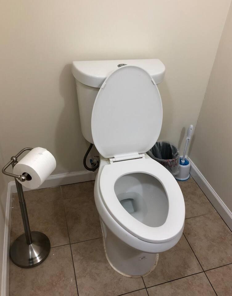 Large And Private 3 Bedroom And 1 Bathroom Apartment Near Newark International Airport Ewr And New York City Buitenkant foto