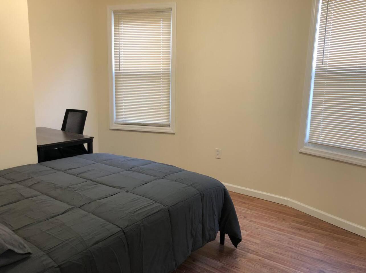 Large And Private 3 Bedroom And 1 Bathroom Apartment Near Newark International Airport Ewr And New York City Buitenkant foto