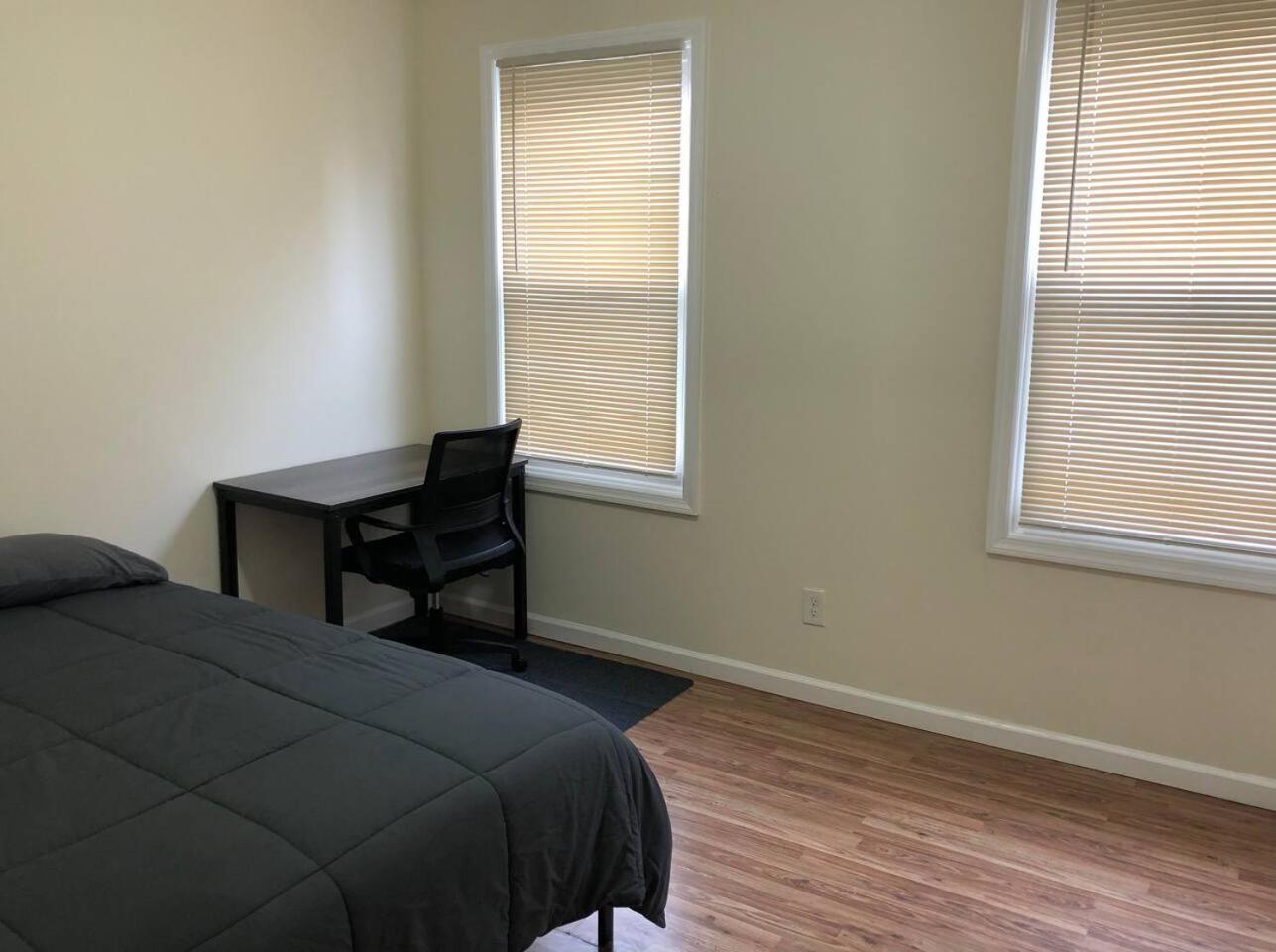 Large And Private 3 Bedroom And 1 Bathroom Apartment Near Newark International Airport Ewr And New York City Buitenkant foto